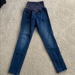 Old navy maternity full panel skinny jeans 4